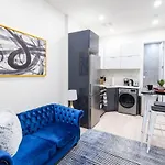 317-1An - New Modern 1Br W&D Walk To Central Park