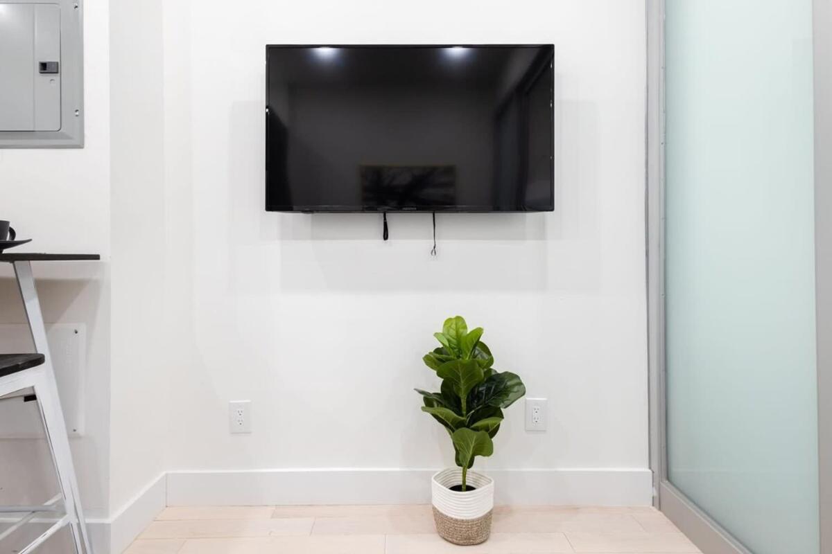 Apartment 317-1an - New Modern 1br W&d Walk To Park